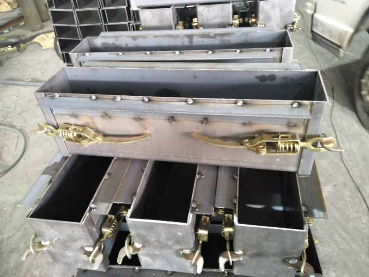 高速公路路沿石鋼模具 高速公路路沿石鋼模具